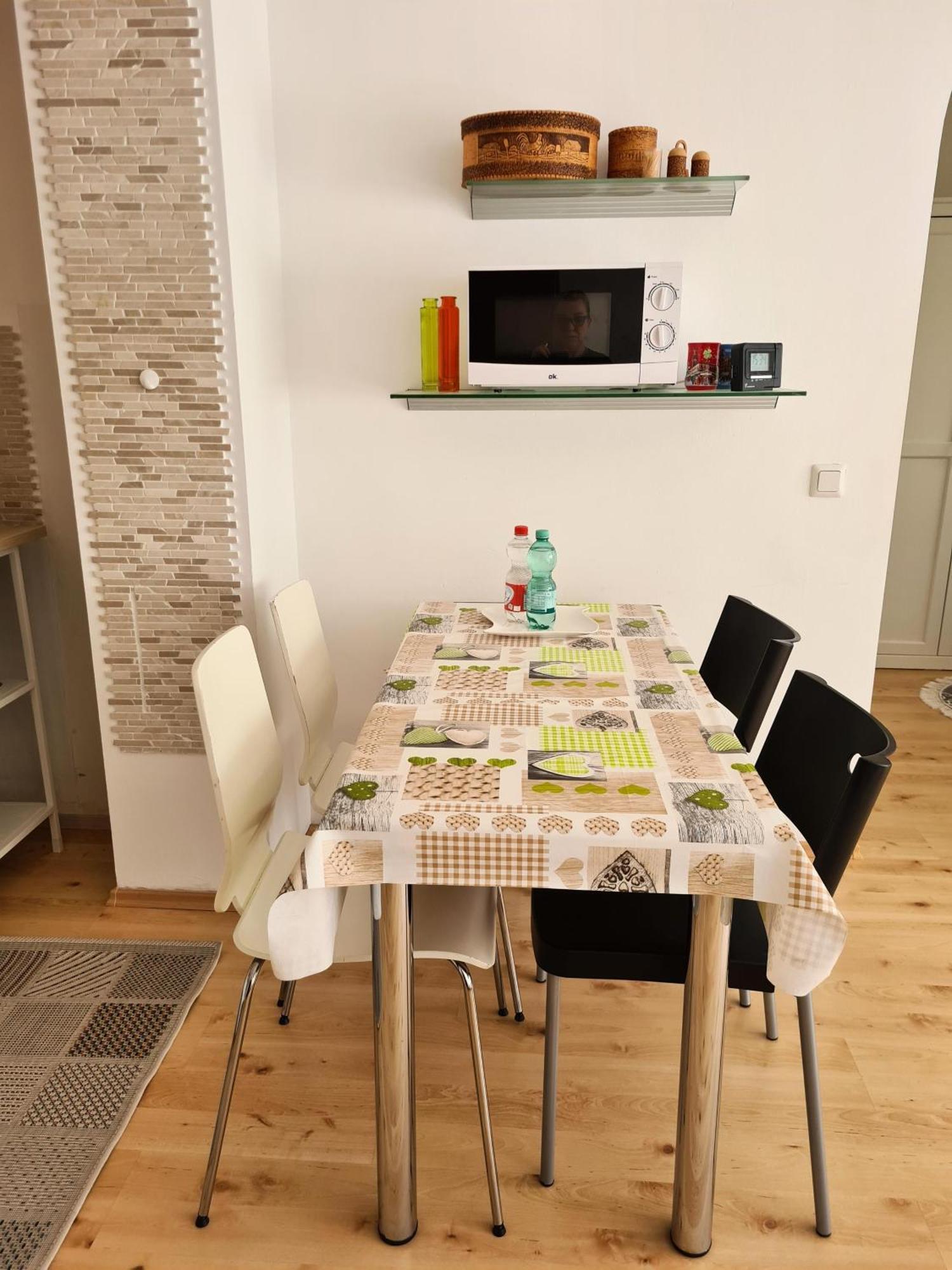 Wohnung Am Gruenen, Naehe Stadtzentrum Und Hauptbahnhof, Wlan Inklusive เฟือร์ท ภายนอก รูปภาพ