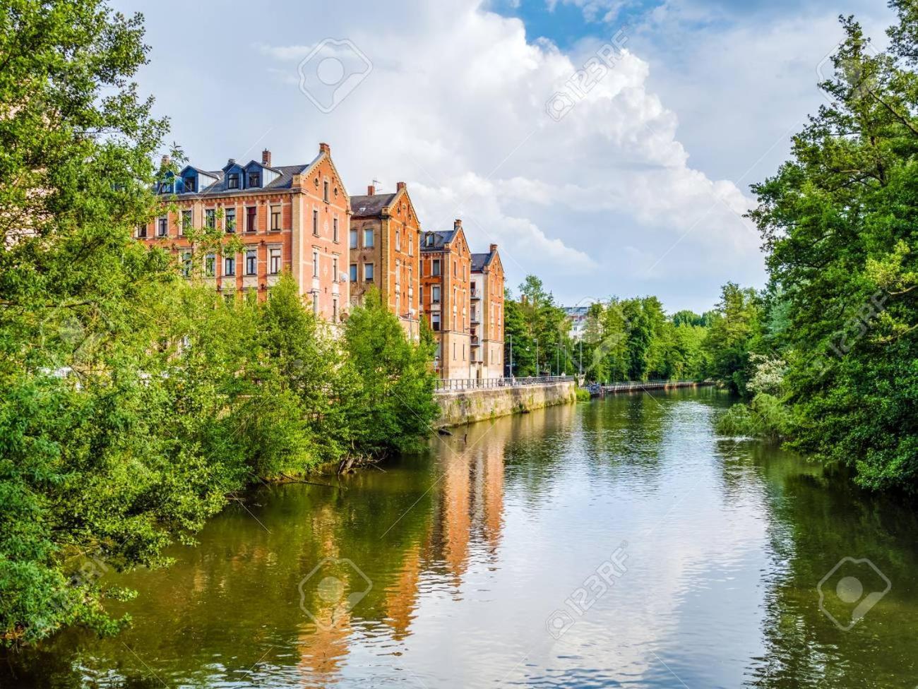 Wohnung Am Gruenen, Naehe Stadtzentrum Und Hauptbahnhof, Wlan Inklusive เฟือร์ท ภายนอก รูปภาพ